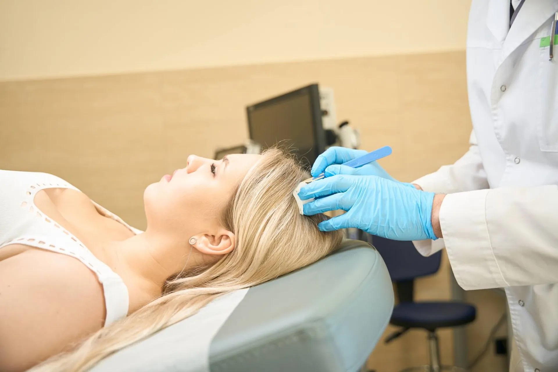 5-cisti-sebacee-asportazione-cistichirurgia-dermatologa-conese-bari